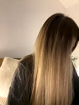 Eva Ryen online show from 10-04-25, 04:49