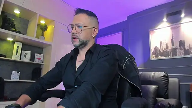 MrFrank tattoo online show from 12-20-25, 11:28