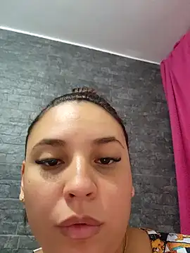 LizzRouse online show from 10-15-25, 10:48