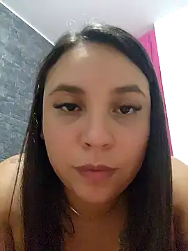 LizzRouse online show from 10-20-25, 01:06