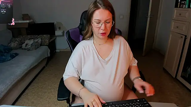 stella vestal online show from 04-06-26, 04:32