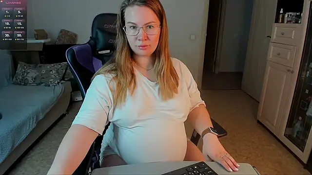 stella vestal online show from 06-12-26, 04:00