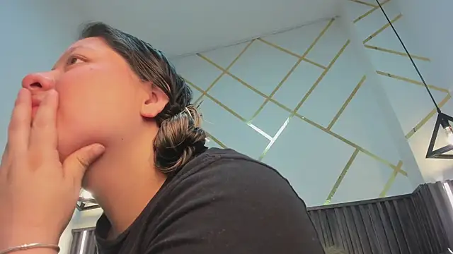  rebecca1 online show from 02-05-26, 12:37