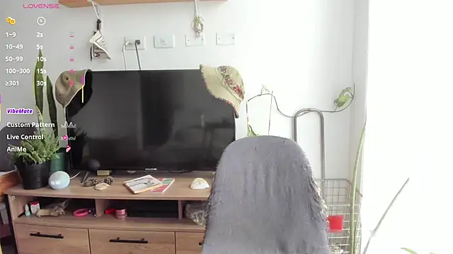 linda giggle online show from 12-19-25, 02:35