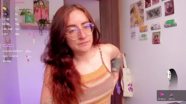 Snapshot of linda_giggle chatting on 06-24-26, 02:16 linda giggle online show from 06-24-26, 02:16
