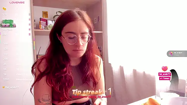 Snapshot of linda_giggle chatting on 07-01-26, 01:56 linda giggle online show from 07-01-26, 01:56