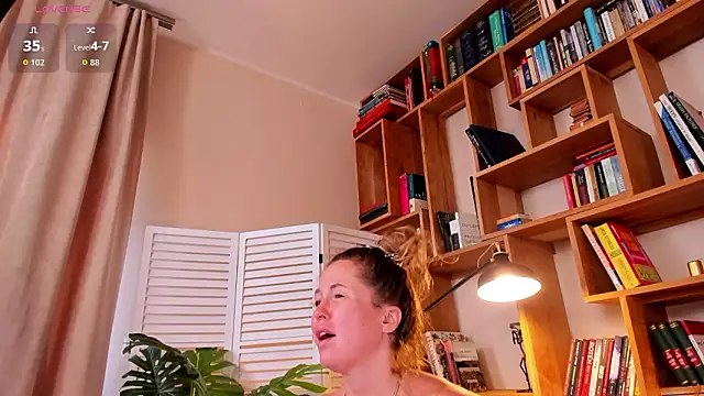 Amber Foks online show from 02-28-26, 07:20