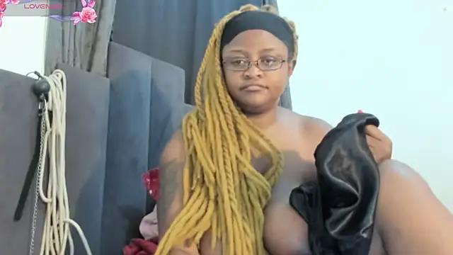 CuteBustyBabes online show from 12-30-24, 05:02