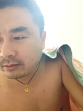 Snapshot of guozuo chatting on 10-13-25, 04:07 guozuo online show from 10-13-25, 04:07