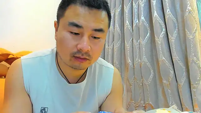 Snapshot of guozuo chatting on 05-22-26, 01:06 guozuo online show from 05-22-26, 01:06