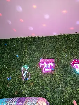 ThickAssRena online show from 04-22-26, 06:27