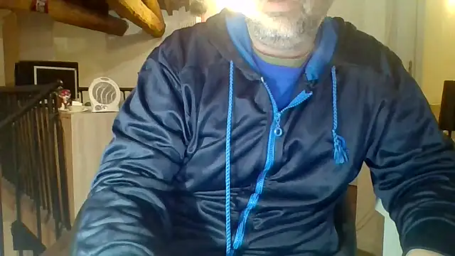 woww791 online show from 11-18-25, 07:40