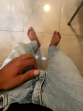 Snapshot of amyalaruz34ist chatting on 10-25-25, 02:24 amyalaruz34ist online show from 10-25-25, 02:24