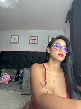 lovely violet13 online show from 05-25-26, 10:27