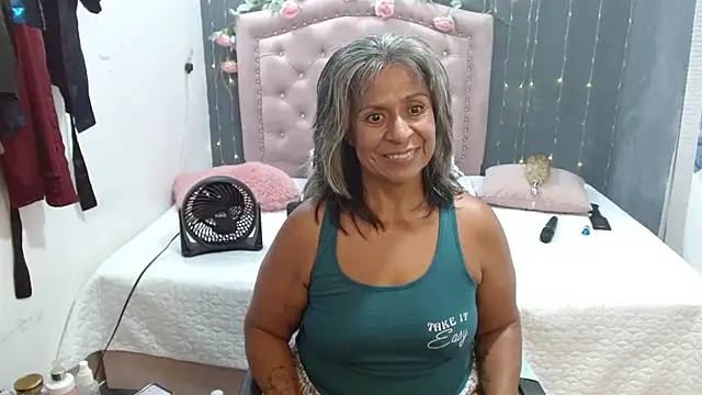 lalisha 96 online show from 10-28-25, 01:20