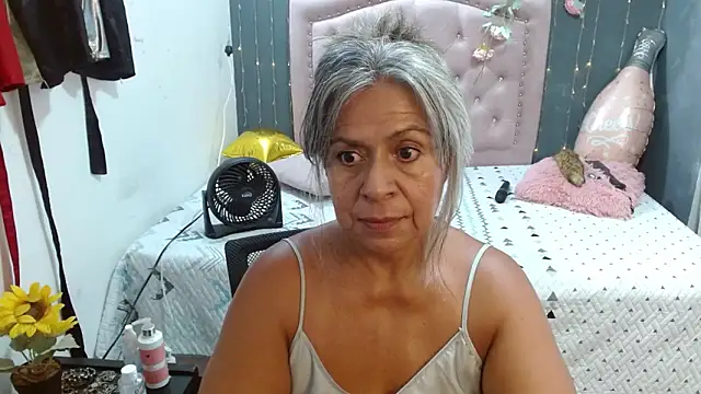 lalisha 96 online show from 03-25-26, 01:44