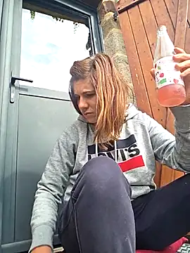 Lina lou4 online show from 09-28-25, 09:25