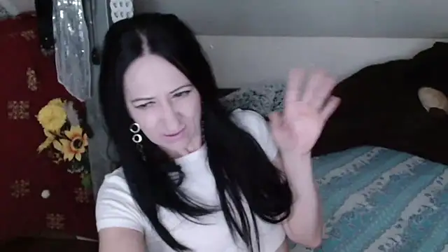 Snapshot of DebraMilf chatting on 04-24-26, 12:57 DebraMilf online show from 04-24-26, 12:57