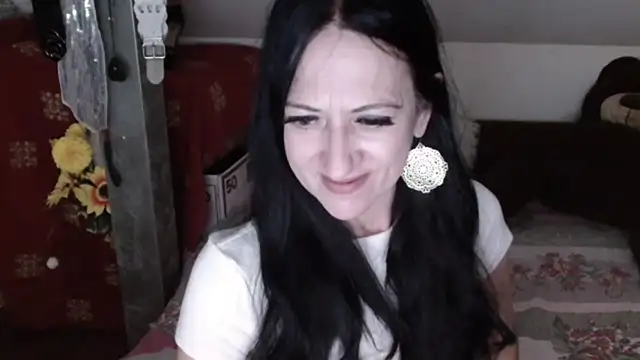 Snapshot of DebraMilf chatting on 05-09-26, 03:01 DebraMilf online show from 05-09-26, 03:01