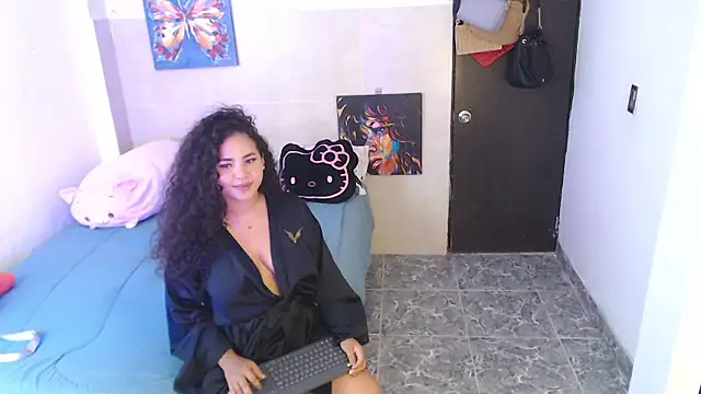 Snapshot of luciana_keating chatting on 03-24-26, 06:29 luciana keating online show from 03-24-26, 06:29