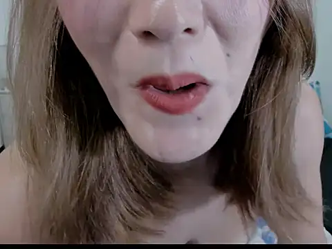 Snapshot of soooooANGEL chatting on 06-07-26, 12:48 soooooANGEL online show from 06-07-26, 12:48