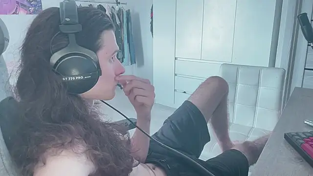 CandyChell online show from 06-21-26, 10:29