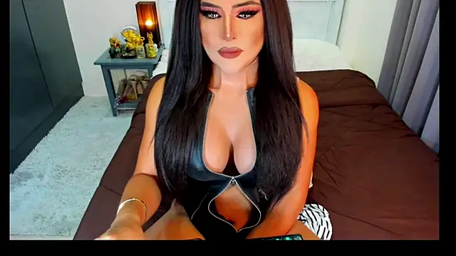 MissNaughtyTyra online show from 06-05-26, 01:34