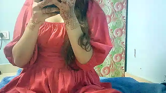 Snapshot of lovelydesi21 chatting on 01-20-25, 01:00 lovelydesi21 online show from 01-20-25, 01:00