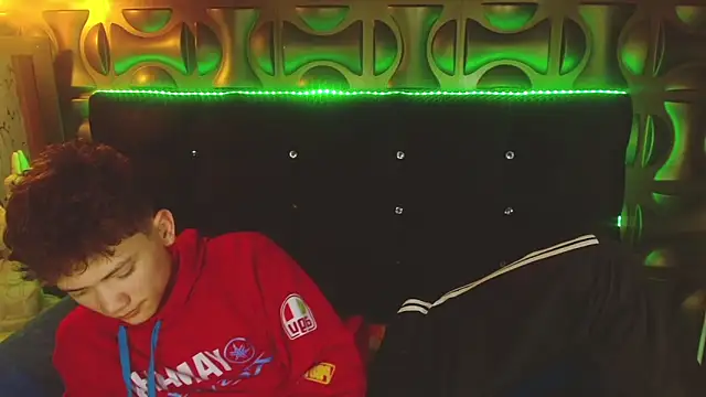 cruz dante online show from 04-23-26, 07:16