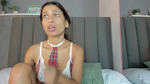 Snapshot of cora_22 chatting on 10-28-25, 12:41 cora 22 online show from 10-28-25, 12:41