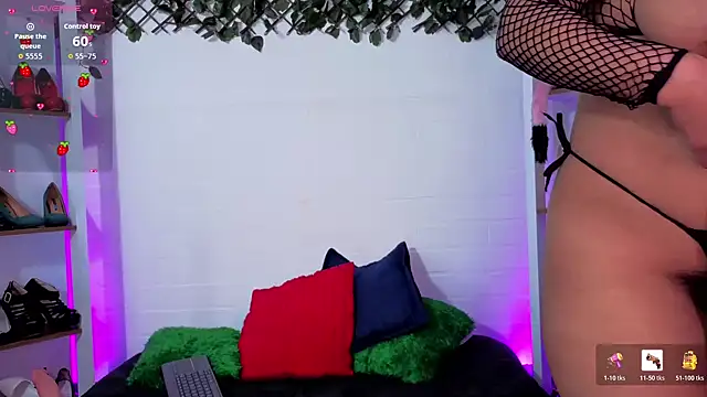 louise nails online show from 04-20-26, 05:26