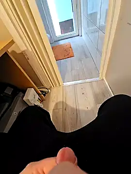 cross10 online show from 02-10-25, 01:22