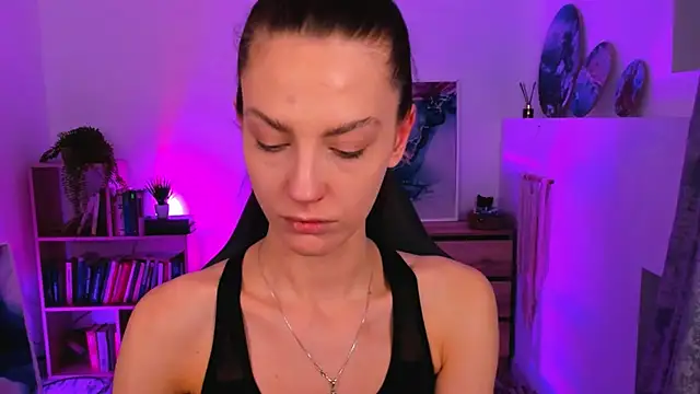 Snapshot of EmilyWilden chatting on 02-17-25, 08:09 EmilyWilden online show from 02-17-25, 08:09