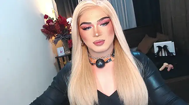 Snapshot of Bitch_Fowler69 chatting on 02-26-25, 04:14 Bitch Fowler69 online show from 02-26-25, 04:14