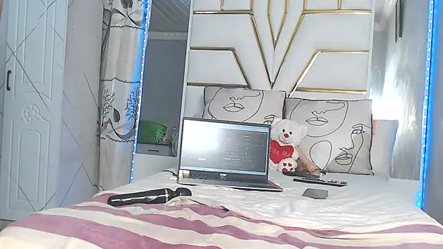 SexyyNana online show from 02-20-25, 07:08