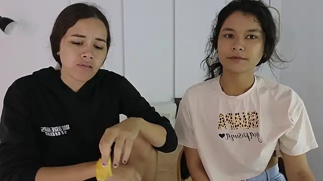 sexychanell 18 online show from 10-05-25, 01:09