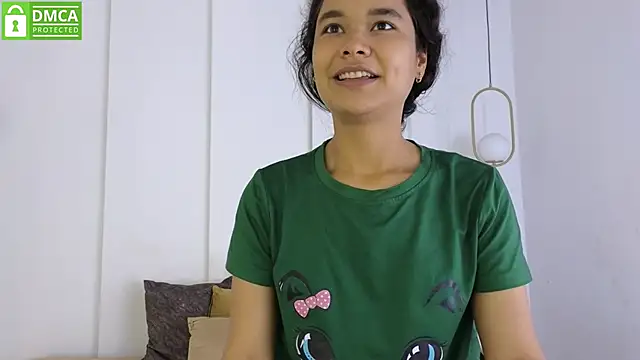 Snapshot of sexychanell_18 chatting on 05-31-26, 12:12 sexychanell 18 online show from 05-31-26, 12:12