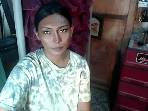 Snapshot of Topangel69 chatting on 10-22-25, 01:44 Topangel69 online show from 10-22-25, 01:44