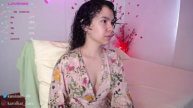 Karolina 1 online show from 03-09-25, 02:10