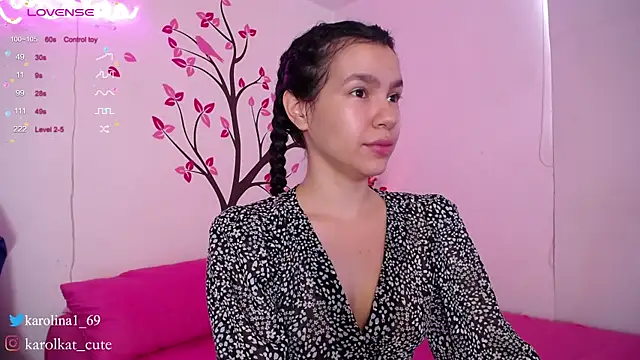 Karolina 1 online show from 03-15-25, 02:45