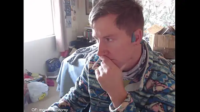 MormonPineapples online show from 11-18-25, 06:23