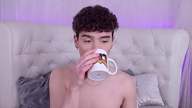 RobbyCharming online show from 11-22-25, 04:11