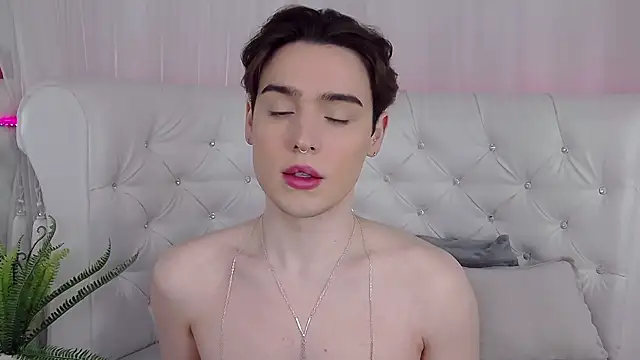 RobbyCharming online show from 04-13-26, 04:29