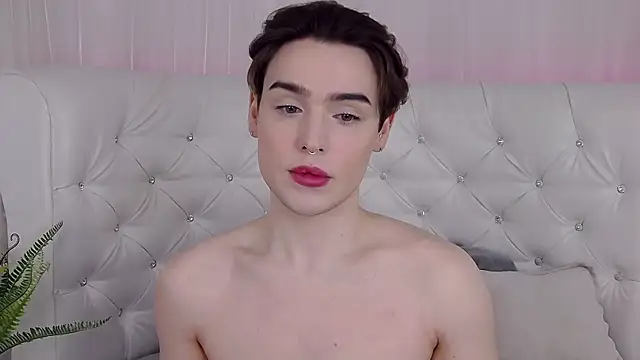 Snapshot of RobbyCharming chatting on 04-25-26, 04:26 RobbyCharming online show from 04-25-26, 04:26