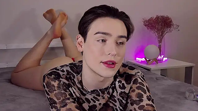 Snapshot of RobbyCharming chatting on 05-11-26, 05:24 RobbyCharming online show from 05-11-26, 05:24
