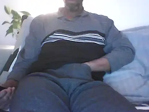 Malcomvs97 online show from 12-19-24, 09:49