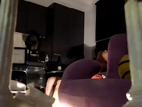 Snapshot of OSIRlS chatting on 02-20-25, 04:57 OSIRlS online show from 02-20-25, 04:57