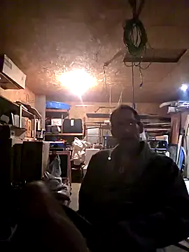 Snapshot of Laying_Sooner chatting on 11-08-25, 07:08 Laying Sooner online show from 11-08-25, 07:08