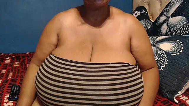 CUTEFIRMMELONSS online show from 03-06-26, 08:38