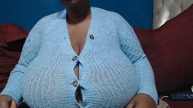 CUTEFIRMMELONSS online show from 05-25-26, 07:03